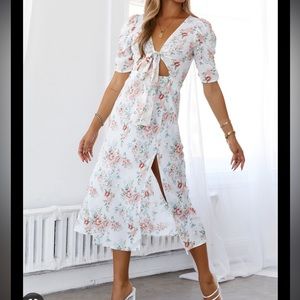 Hello molly midi cutout dress. Size xl. NWT